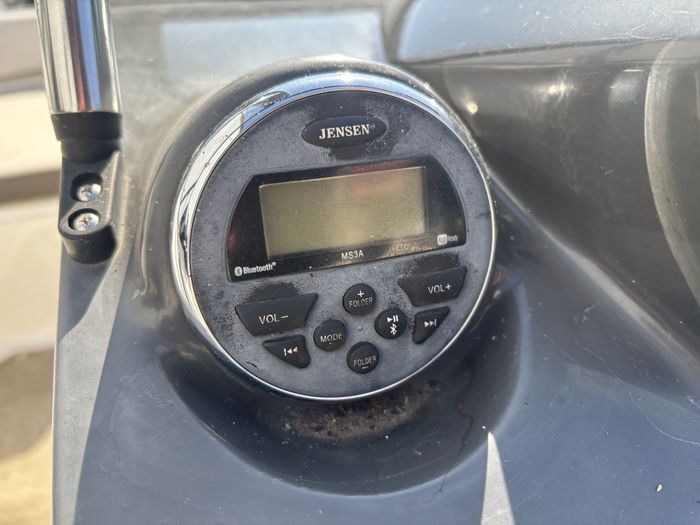 2018 Bayliner VR5 Photo 10 of 33