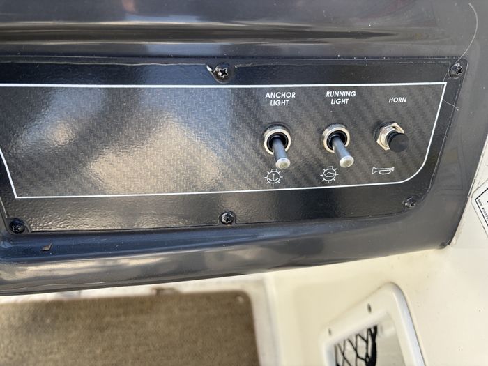 2018 Bayliner VR5 Photo 11 of 33
