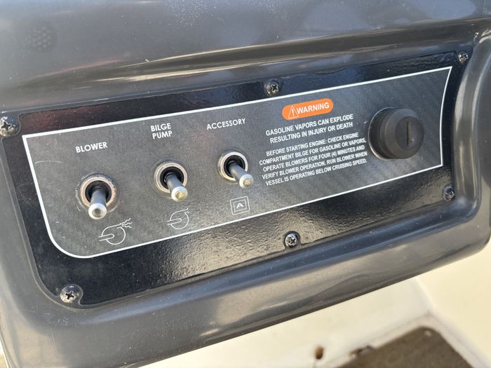 2018 Bayliner VR5 Photo 12 of 33