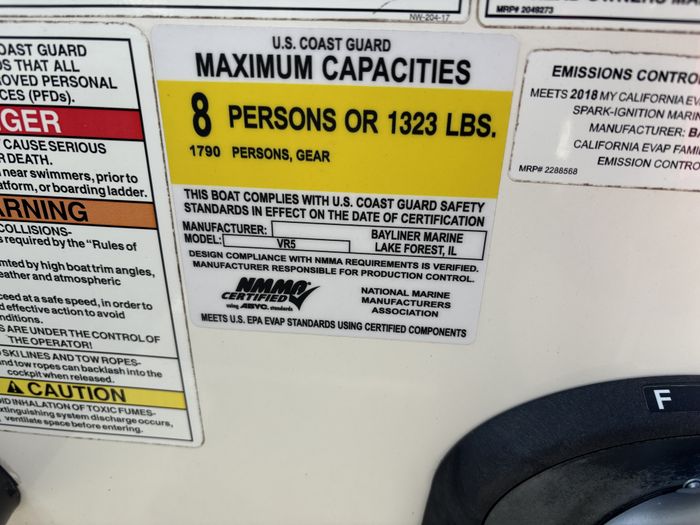 2018 Bayliner VR5 Photo 13 of 33