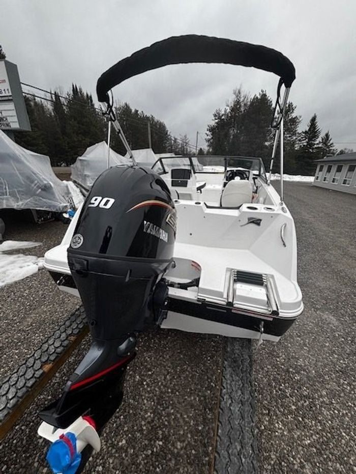 2026 Stingray 172DC Photo 11 sur 13