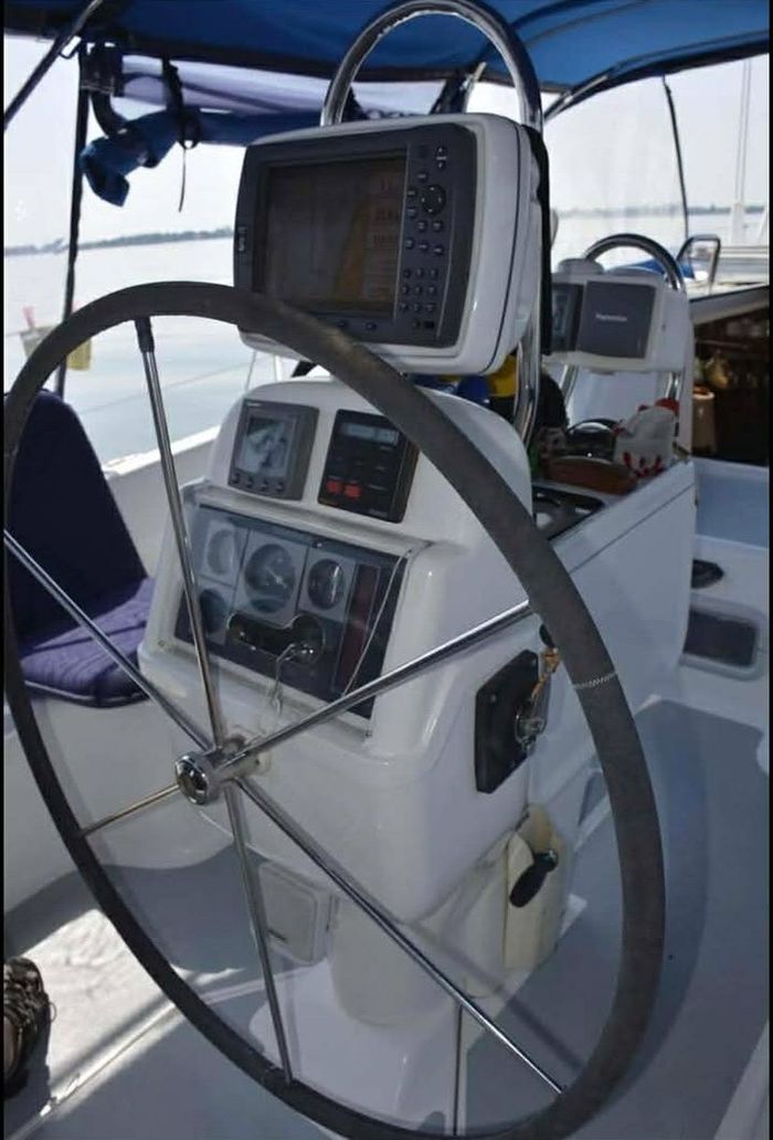1993 Hunter Legend 40.5 Photo 13 of 27
