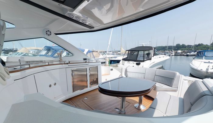2015 Cruisers Yachts 540 Sport Coupe Photo 7 sur 28