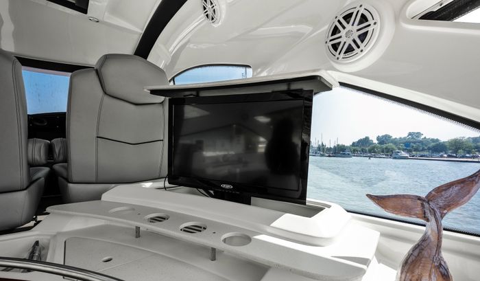 2015 Cruisers Yachts 540 Sport Coupe Photo 10 sur 28