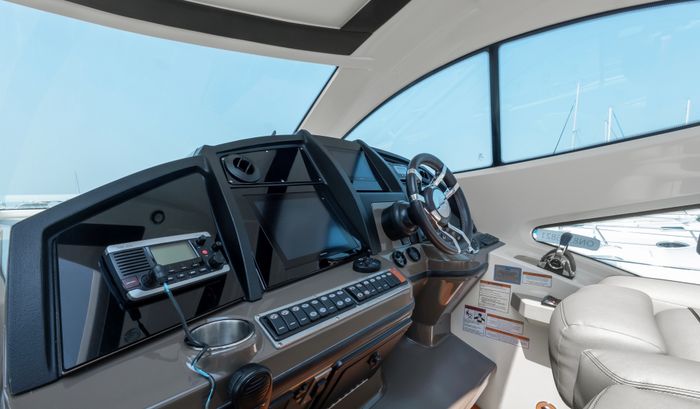 2015 Cruisers Yachts 540 Sport Coupe Photo 13 sur 28
