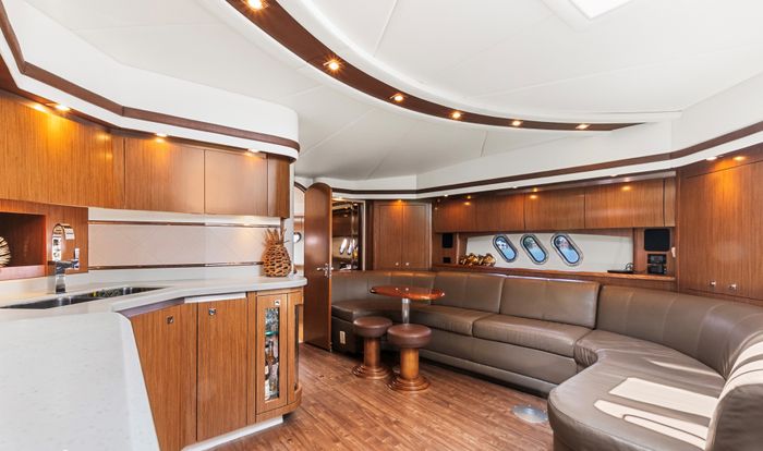 2015 Cruisers Yachts 540 Sport Coupe Photo 20 sur 28