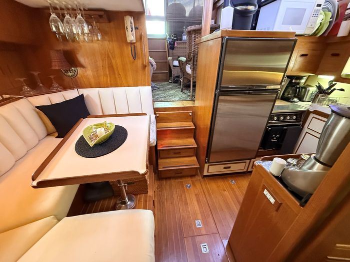 1986 President 37  Aft Cabin Photo 33 sur 62