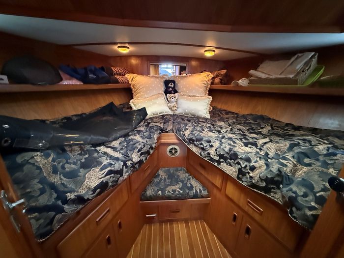 1986 President 37  Aft Cabin Photo 39 sur 62