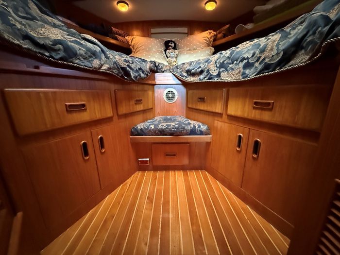 1986 President 37  Aft Cabin Photo 42 sur 62
