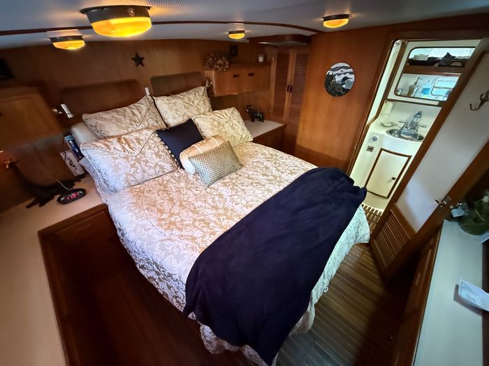 1986 President 37  Aft Cabin Photo 49 sur 62