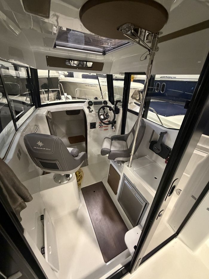 2019 Jeanneau **SOLD**   NC695 Sport Photo 5 of 6