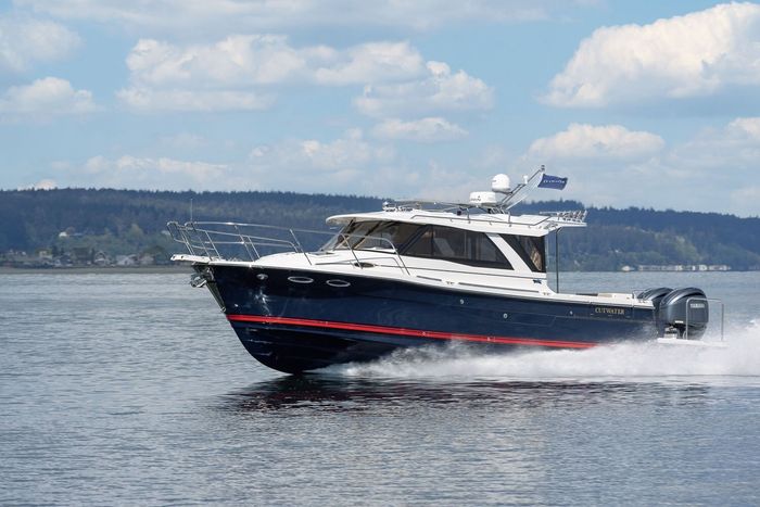 2026 Cutwater C-32 Coupe Photo 8 sur 35