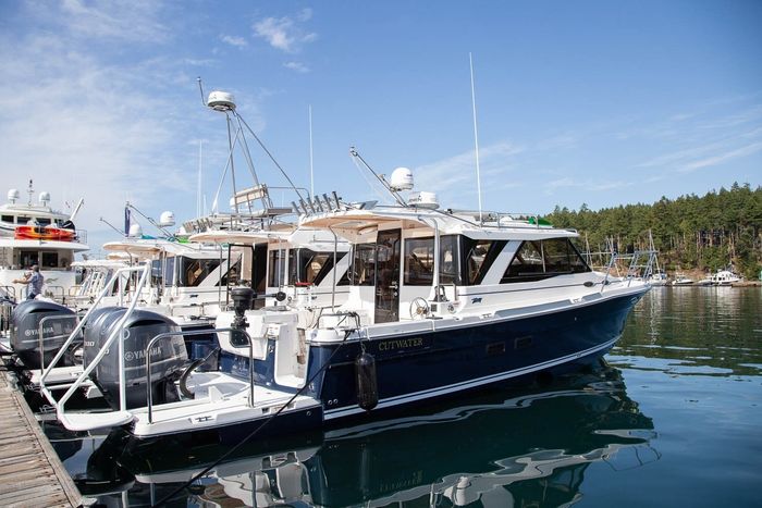 2026 Cutwater C-32 Coupe Photo 9 sur 35
