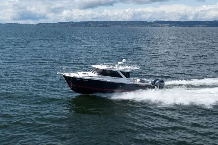 2026 Cutwater C-32 Coupe Photo 3 sur 35