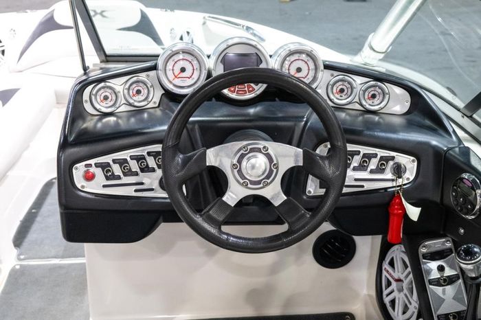 2008 MASTERCRAFT X15 Photo 9 of 12