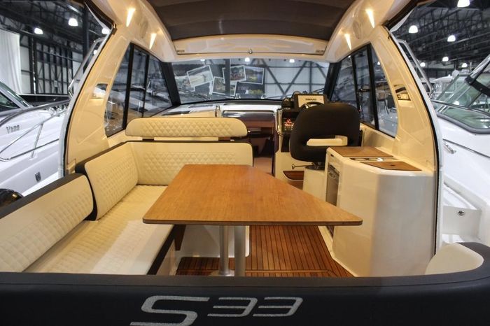 2021 BAVARIA S33 HT VOLVO D3-220 EVC Photo 6 of 22