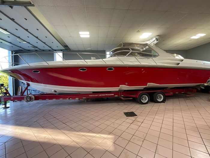 2005 Fountain 48 Express Cruiser Photo 4 sur 22