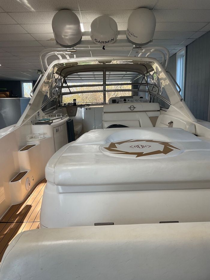 2005 Fountain 48 Express Cruiser Photo 9 sur 22