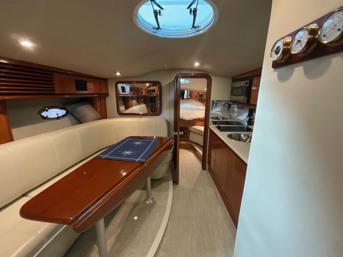 2005 Fountain 48 Express Cruiser Photo 14 sur 22