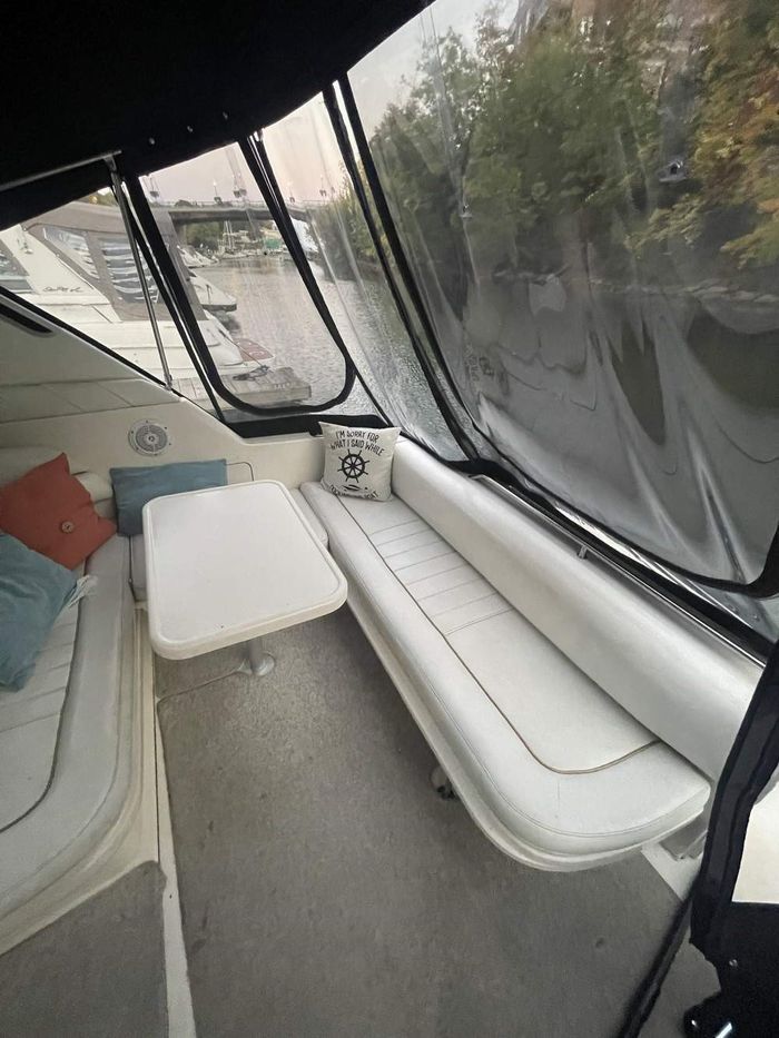 1997 Sea Ray 330 Sundancer M/C Photo 12 of 22