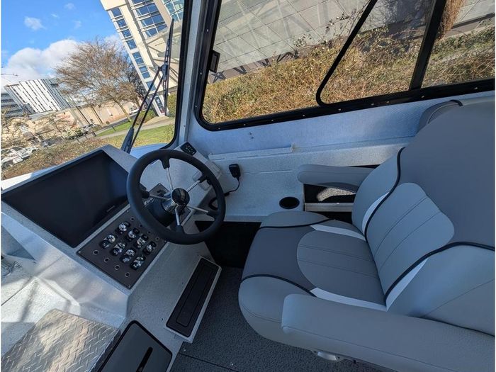 2026 KingFisher 2425 Escape HT Photo 7 sur 9