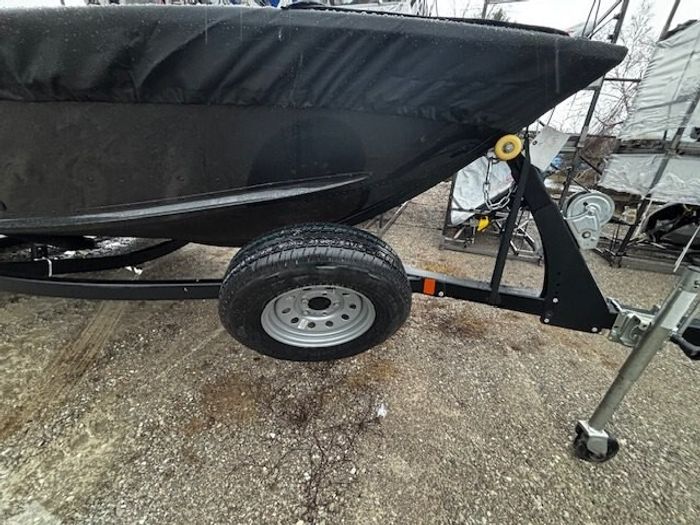 2026 Alumacraft Escape 165 Tiller NIGHTFALL BLACK Photo 3 of 16