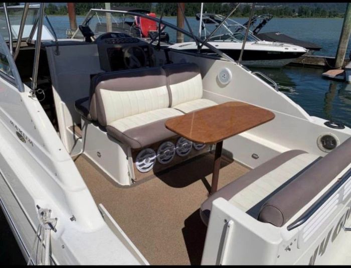 2001 Maxum 2400 SCR Photo 5 sur 15