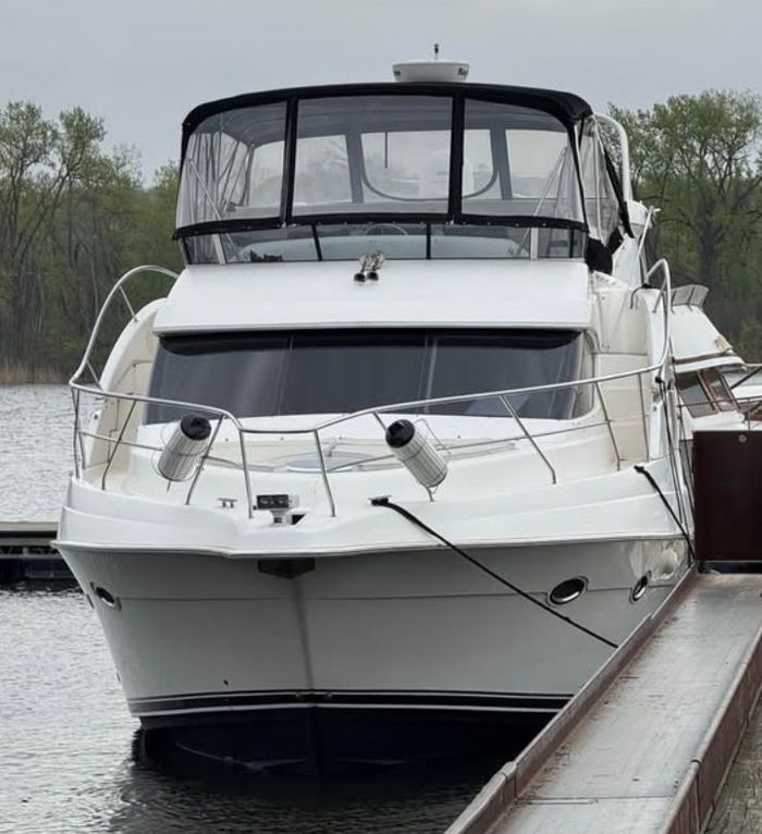 2004 Silverton 43 Motor Yacht Photo 3 sur 12