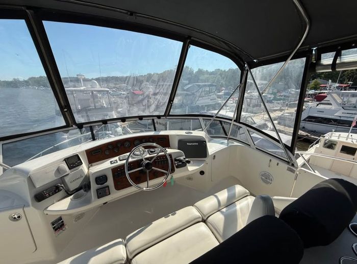 2004 Silverton 43 Motor Yacht Photo 7 sur 12