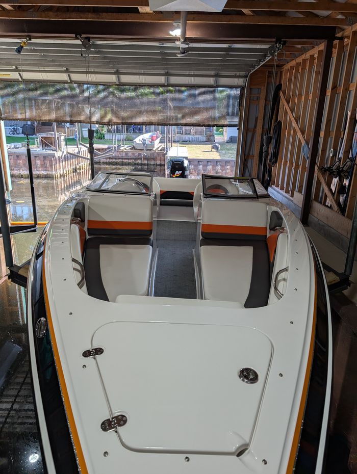 2014 Checkmate 2400 BRX Photo 2 of 9