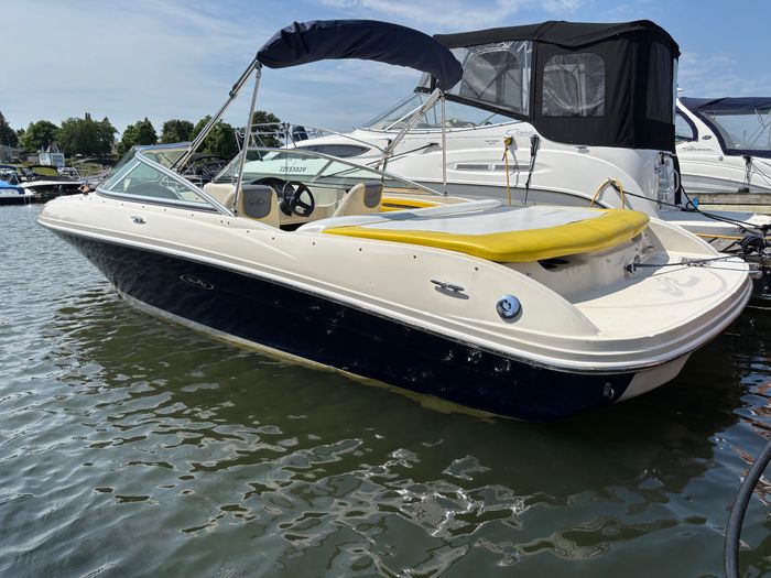2006 Sea Ray 205 sport Photo 1 of 6