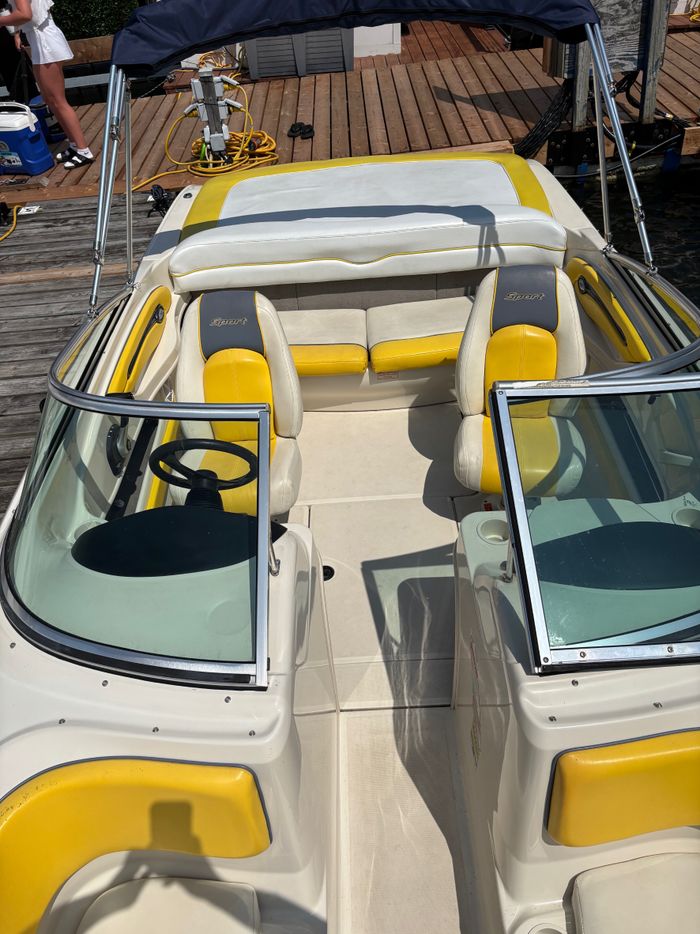 2006 Sea Ray 205 sport Photo 4 of 6