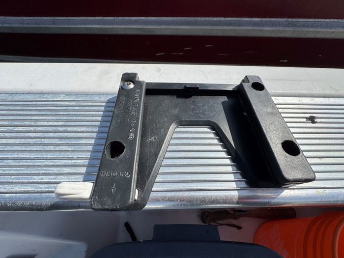 1990 Bayliner 2302 Trophy Walkaround Photo 31 of 41