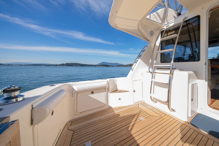 2006 Riviera 33 Flybridge Photo 21 sur 74