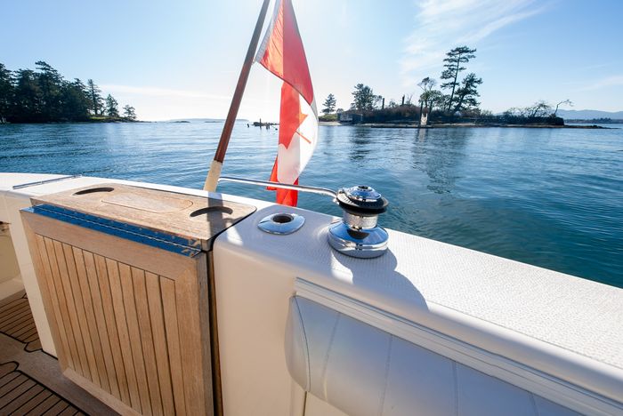 2006 Riviera 33 Flybridge Photo 24 sur 74