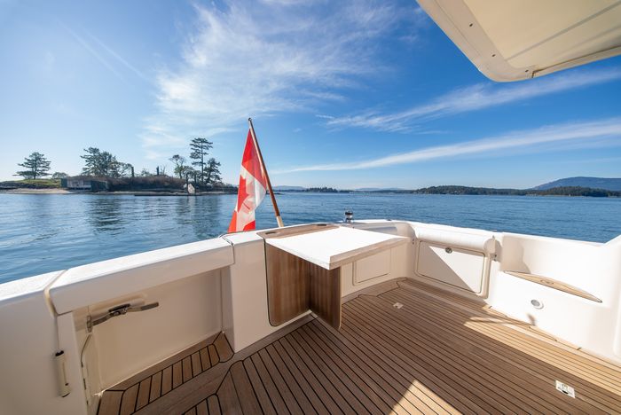 2006 Riviera 33 Flybridge Photo 26 sur 74