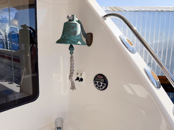 2006 Riviera 33 Flybridge Photo 29 sur 74