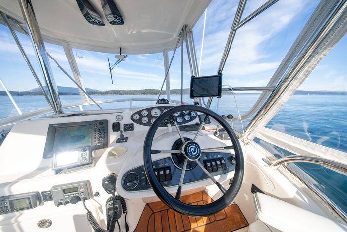 2006 Riviera 33 Flybridge Photo 36 sur 74
