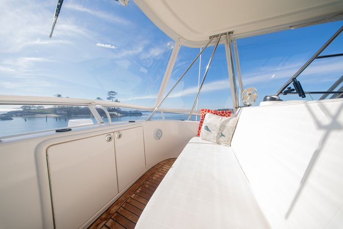 2006 Riviera 33 Flybridge Photo 38 sur 74