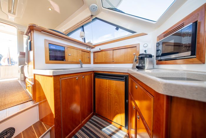 2006 Riviera 33 Flybridge Photo 42 sur 74