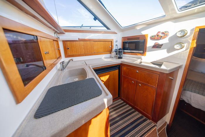 2006 Riviera 33 Flybridge Photo 45 sur 74