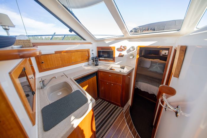 2006 Riviera 33 Flybridge Photo 46 sur 74