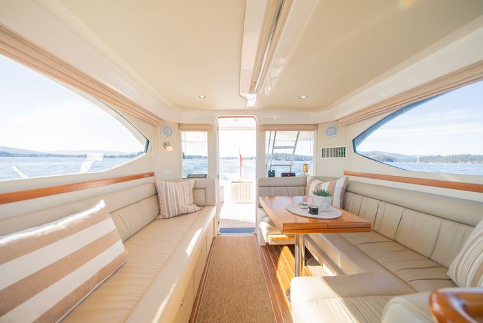 2006 Riviera 33 Flybridge Photo 57 sur 74