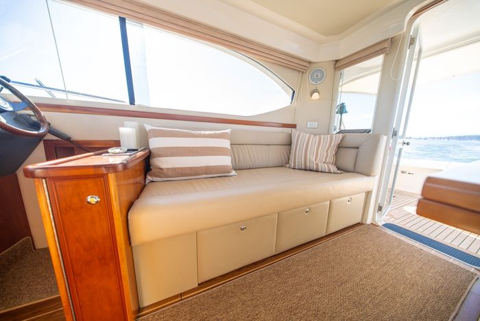 2006 Riviera 33 Flybridge Photo 60 sur 74