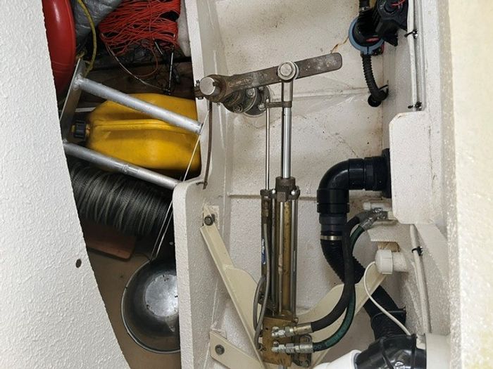 2020 Bruce Roberts Pilothouse Photo 20 sur 37