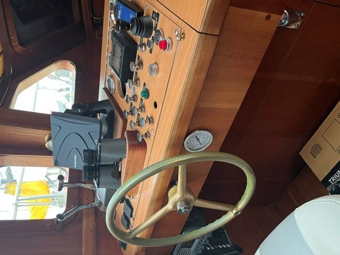 2020 Bruce Roberts Pilothouse Photo 25 sur 37