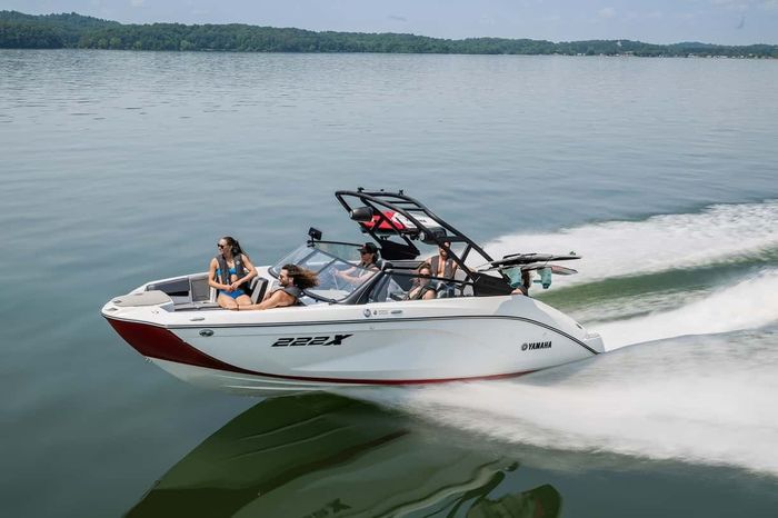 2026 Yamaha 222XD White Photo 2 of 6