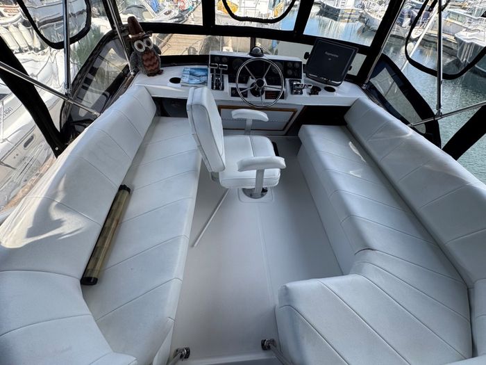 1995 Bayliner 3288 Motoryacht Photo 104 of 113