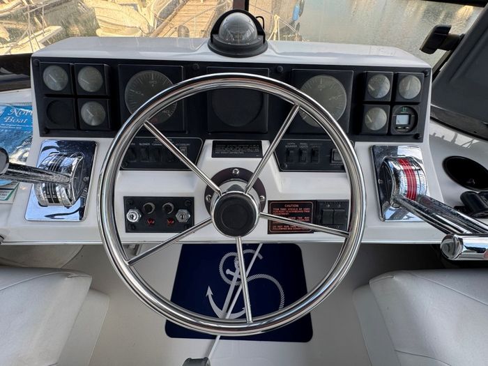 1995 Bayliner 3288 Motoryacht Photo 107 of 113