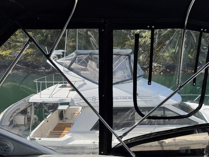 1995 Bayliner 3288 Motoryacht Photo 112 of 113